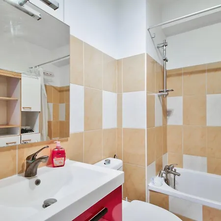 Superb 1br Flat With Balcony View On Sacre-coeur Apartamento París
